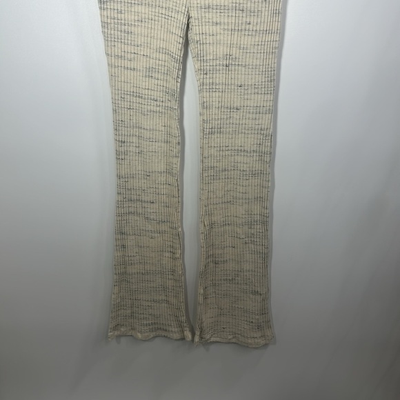 Monrow Marled Ribbed Cotton Blend Flared Pants size large. NWT.Cream color - Picture 3 of 8
